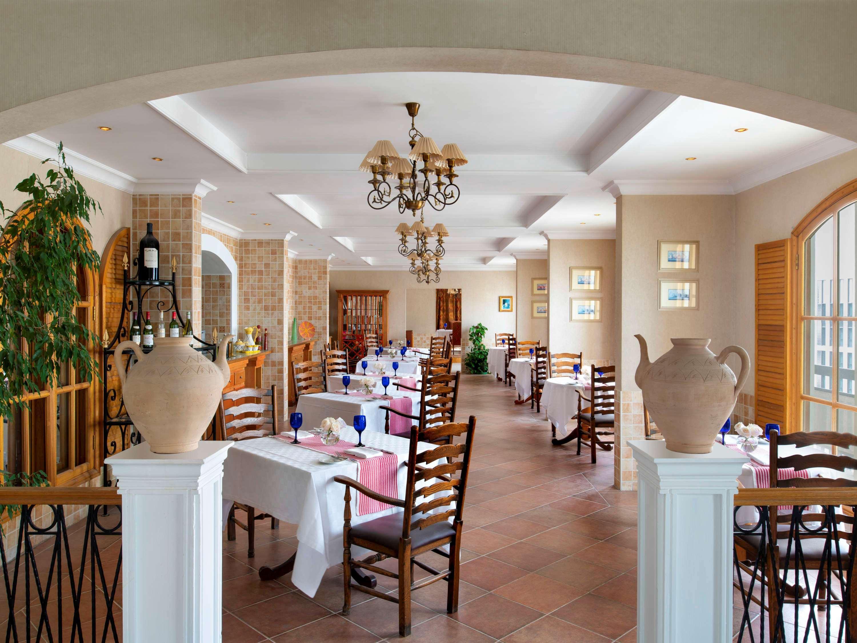 Treffen House Doha - Souq Waqif And Next To Msheireb Metro Station Hotel Exterior photo